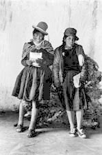 Peasant girls<br />
Marcelino Quispe /Tafos, 1989, Ayaviri